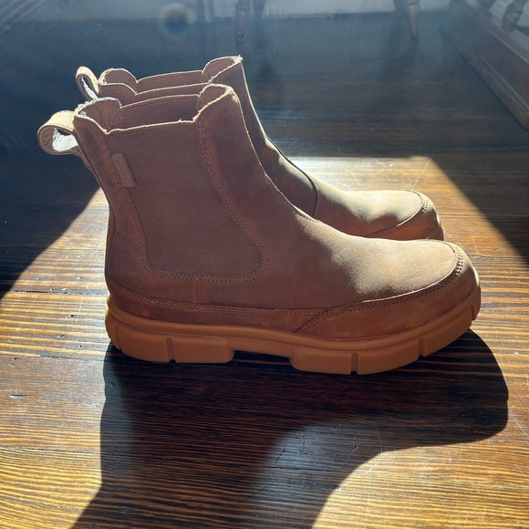Sorel Explorer STRT Chelsea Boots - Picture 3 of 8